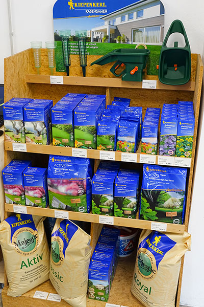 Alles für den heimischen Rasen >> Rasenscheune Radebeul.